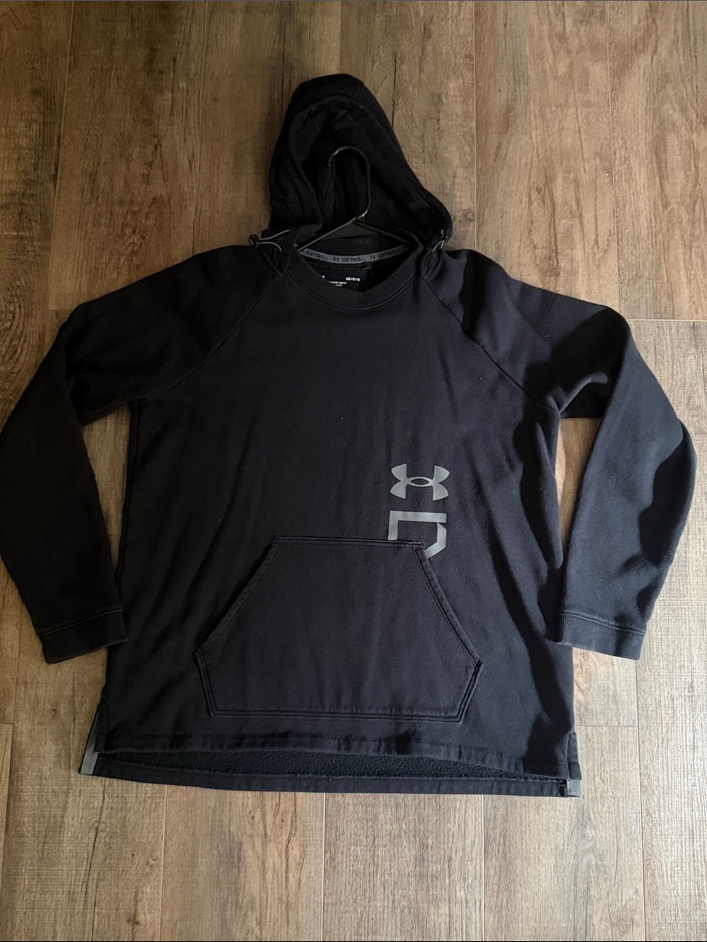 Under Armour Men’s Black Logo Hoodie Sweatshirt